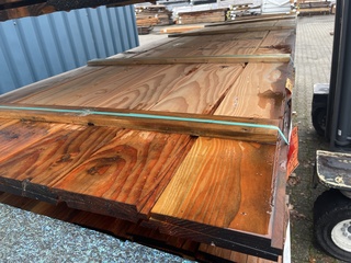 Ca. 12x Douglas zweeds rabat, 26x190mm, lengte 520cm